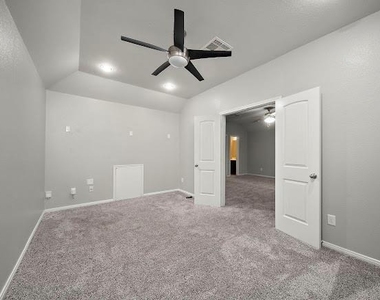 1111 Wheatfield Court - Photo Thumbnail 18