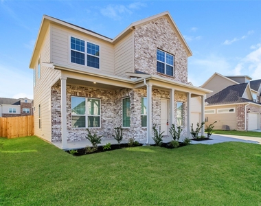 2840 Aurora Lane - Photo Thumbnail 1