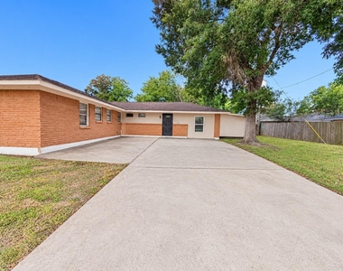 1807 Barbara Lane - Photo Thumbnail 21