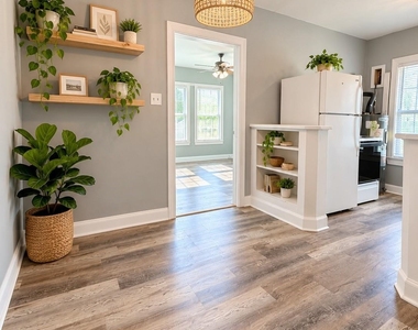 4615 Schroeder Street - Photo Thumbnail 5