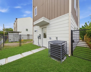 1116 Weiss Street - Photo Thumbnail 22
