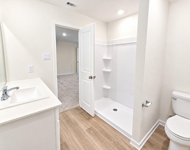 2706 Crested Creek Lane - Photo Thumbnail 5