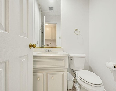 9907 Sagegreen Drive - Photo Thumbnail 10