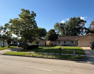 11515 W Bellfort Avenue - Photo Thumbnail 2