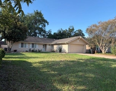 11515 W Bellfort Avenue - Photo Thumbnail 1