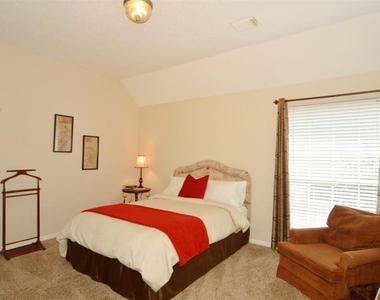 4103 Walnut Pond Drive - Photo Thumbnail 24