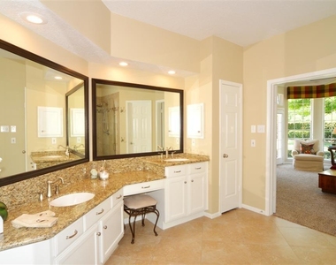 4103 Walnut Pond Drive - Photo Thumbnail 16