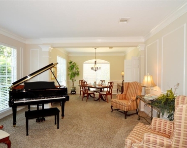 4103 Walnut Pond Drive - Photo Thumbnail 5