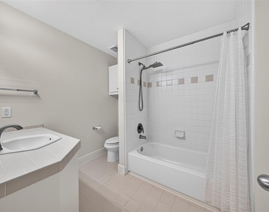 9825 Meredith Elise Court - Photo Thumbnail 37