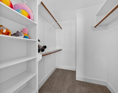 9825 Meredith Elise Court - Photo Thumbnail 38