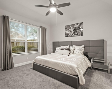 1710 Forest Mist Drive - Photo Thumbnail 12