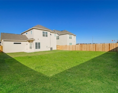 2540 Aurora Lane - Photo Thumbnail 14