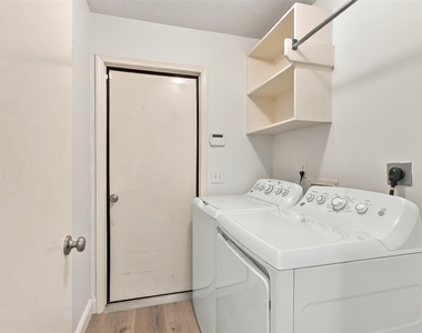 1431 W Welsford Drive - Photo Thumbnail 21