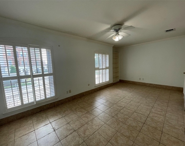 1908 Augusta Drive - Photo Thumbnail 18