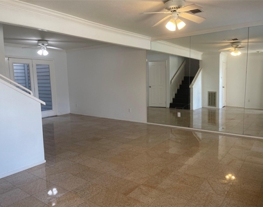 1908 Augusta Drive - Photo Thumbnail 3