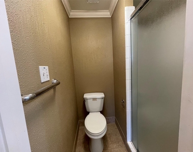 1908 Augusta Drive - Photo Thumbnail 16