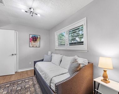 1207 Archer Street - Photo Thumbnail 12