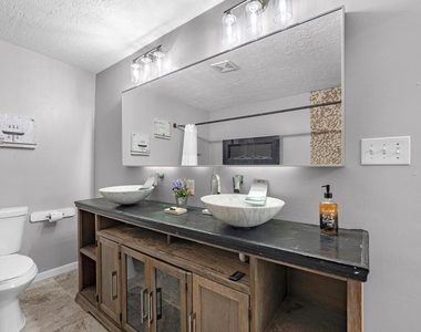 1207 Archer Street - Photo Thumbnail 13