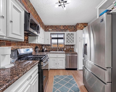 1207 Archer Street - Photo Thumbnail 7