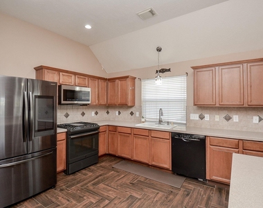 3706 Cane Lake Drive - Photo Thumbnail 20