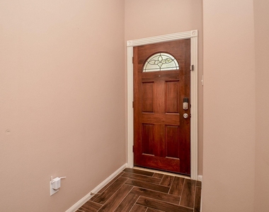 3706 Cane Lake Drive - Photo Thumbnail 8