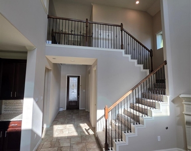 9415 Invergarry Way - Photo Thumbnail 9