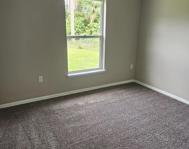 1367 Schayler Street Sw - Photo Thumbnail 12