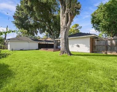 7823 Twin Hills Drive - Photo Thumbnail 41