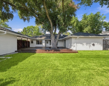 7823 Twin Hills Drive - Photo Thumbnail 44