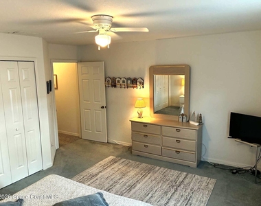 1820 Waterford Drive - Photo Thumbnail 11