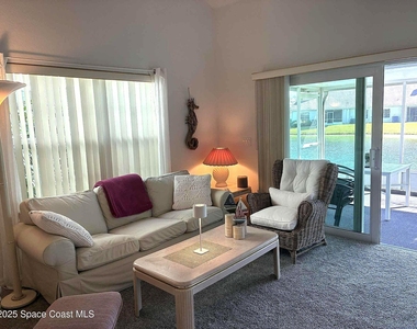 1820 Waterford Drive - Photo Thumbnail 5