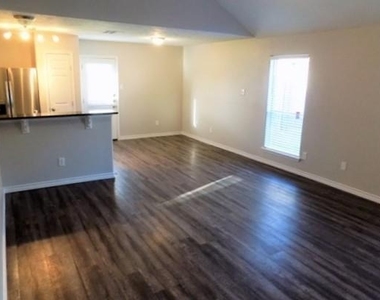 12411 Greensbrook Forest Drive - Photo Thumbnail 4