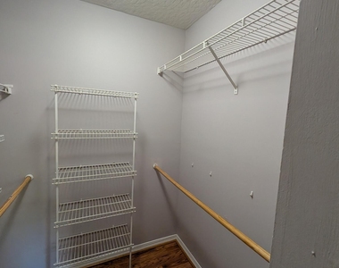 7667 N Wickham Road - Photo Thumbnail 17