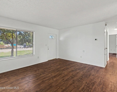 764 San Filippo Drive Se - Photo Thumbnail 4