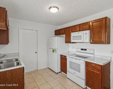 764 San Filippo Drive Se - Photo Thumbnail 5