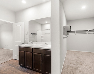 5506 Dover Terrace Way - Photo Thumbnail 28