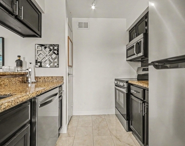 18511 Egret Bay Boulevard - Photo Thumbnail 7