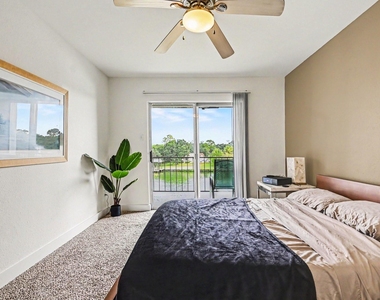 18511 Egret Bay Boulevard - Photo Thumbnail 11