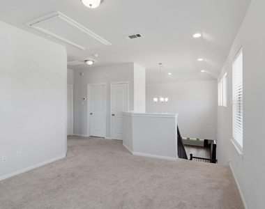 402 Alex Arbor Way Way - Photo Thumbnail 15