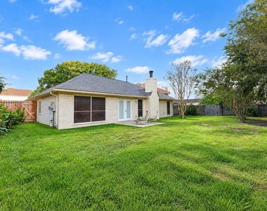 8134 Blue Jay Street - Photo Thumbnail 25