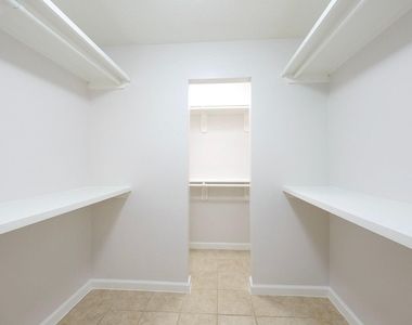 8134 Blue Jay Street - Photo Thumbnail 13