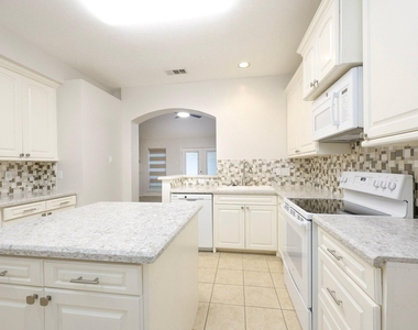 8134 Blue Jay Street - Photo Thumbnail 9