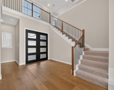 4906 Tanyard Manor Drive - Photo Thumbnail 6