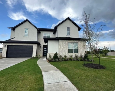 4906 Tanyard Manor Drive - Photo Thumbnail 5