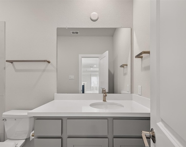 4906 Tanyard Manor Drive - Photo Thumbnail 25
