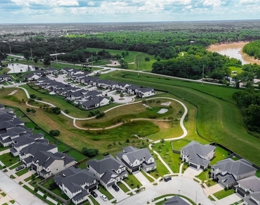 4906 Tanyard Manor Drive - Photo Thumbnail 38