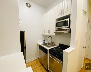 East 83 Street - Photo Thumbnail 2