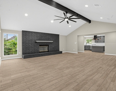 15 Presidio Road - Photo Thumbnail 5