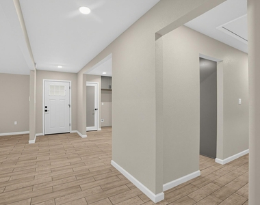 15 Presidio Road - Photo Thumbnail 13