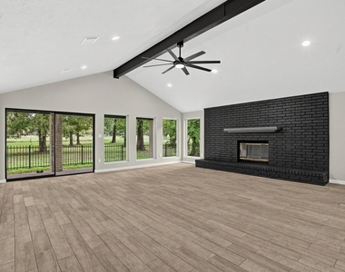 15 Presidio Road - Photo Thumbnail 4
